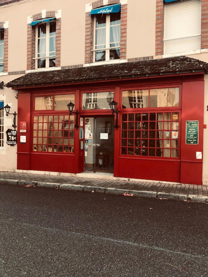 Blanche De Castille Hotel Bleneau Exterior photo